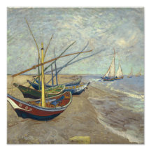 Fiskebåtar på stranden foton