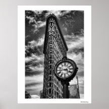 Flatiron byggnad och tar tid på i svartvitt print