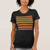 För multifärgad sparre flickaktigt tee shirts