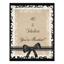 För vitbeige för party sagolik 40th svart blommigt inbjudningskort