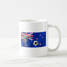 För vitkiwien för NZ fläktar all fotboll för fotbo Kaffe Mugg