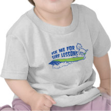 Fråga mig för surfakurser! BlueToddler utslagsplat T-shirts
