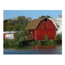 Gammal röd ladugård vykort