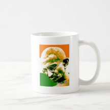 Gandhi i orangegrönt och vit med flagga kaffe mugg
