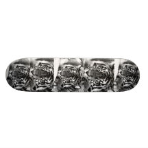 Går Tiger_Skateboard_by Elenne Boothe