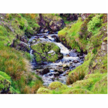 Glengesh passerar i Irland strömmer bäckvattenMoss Photo Cutouts