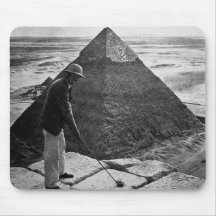 Golf på den svartvita pyramidvintagen musmattor