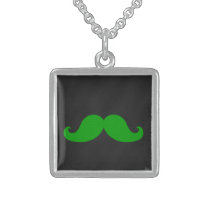 Grön mustasch på svart svart tavlahalsband halsband