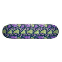 Grönt purpurfärgat druvamönster skate board