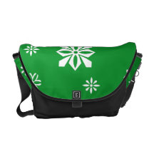 Grönt snöflingormönster messenger bag