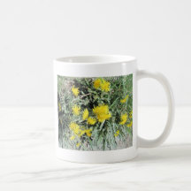 Gula blommor I KOTZ Kaffe Muggar