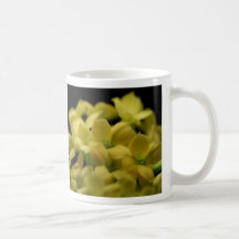 gula blommor mugg