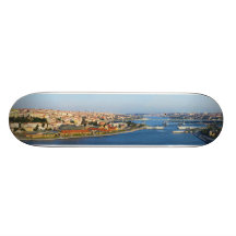 Guld- Horn Istanbul Turkiet från den Pierre Lotica Skate Decks