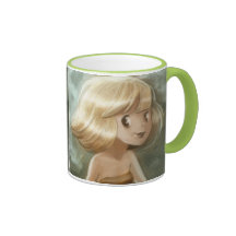 Gullig guld- blond flicka kaffe koppar