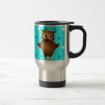Gullig uggla på bakgrund för blåtthjärtamönster kaffe mugg
