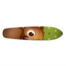Gullig uggla på grön hjärtamönsterbakgrund skateboards