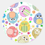 Gulligt uggla- och blommamönster runda klistermärken
