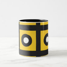 gult kvadrerar svart cirklar kaffe muggar