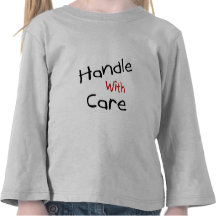 Handtag med omsorg tee
