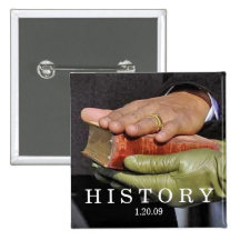 HISTORIA: Presidenten Obama räcker på den Lincoln  Pins