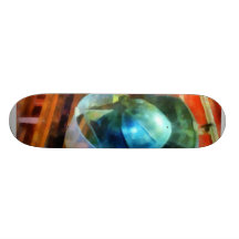 Hjälmen som hänger på, avfyrar lastbilen skate decks