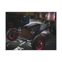 Hotrod i en garage slågen in kanfas kanvasduk med gallerikvalitet 