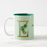 Irländsk guld- Monogram E Kaffe Mugg