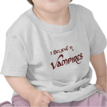 Jag tror i vampyrer t shirts