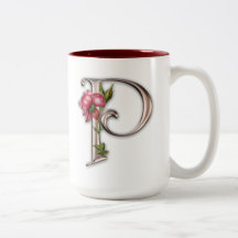 Kaffemugg med ursnyggt utsmyckat initialt P