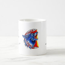 Kallt tecknadtatueringsymbol som tjuter vild woolf kaffe muggar
