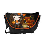 Kawaii halloween flicka med pumpor och svarta katt kurir väskor