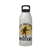 Kentucky Sasquatch Bigfoot Spotter - jag sågar hon Vattenflaskor