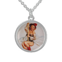 Klämmer fast den Retro Gil Elvgren för vintage bra Halsband