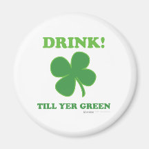 Klöver för yer för st patrick's daydrinkkassalåda  kylskåpsnagnet
