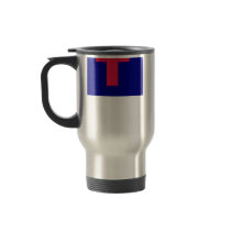 Kristen sjunker kaffe koppar