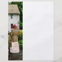 Kvinna med den randiga jackan och den blommade kjo flygblad