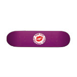Kyssa födelsedagflickan! Födelsedagsfestflört Skateboard