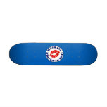 Kyssa födelsedagpojken! Födelsedagsfestflört Skateboard Deck