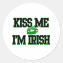Kyssa mig I-förmiddagirländare, st patricks day Rund Klistermärke