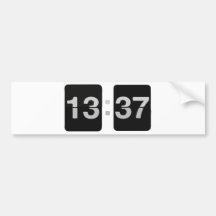 L33T tar tid på 13:37 Bildekal
