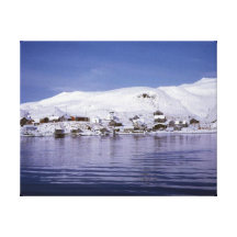 Lakesideby Sträckt Kanvastryck