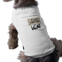 Le för behålla hund t-shirts