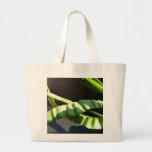 Leaves. Tygkassar