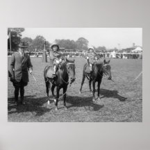 Liten flicka på hästrygg, tidiga 1900s affischer