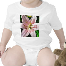Ljus rosablomma body för baby