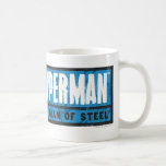 Manen av stålsätter kaffe mugg
