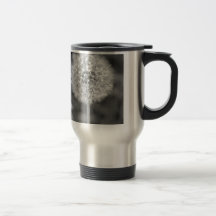 Maskros väck som ska kärnas ur kaffe koppar