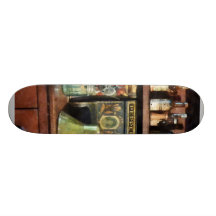 Mässing kanaliserar och kryddor skate board