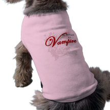 Min pojkvän är en vampyr hund t-shirts