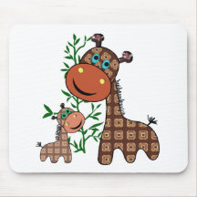 Momma och babygiraff med träd mus matta